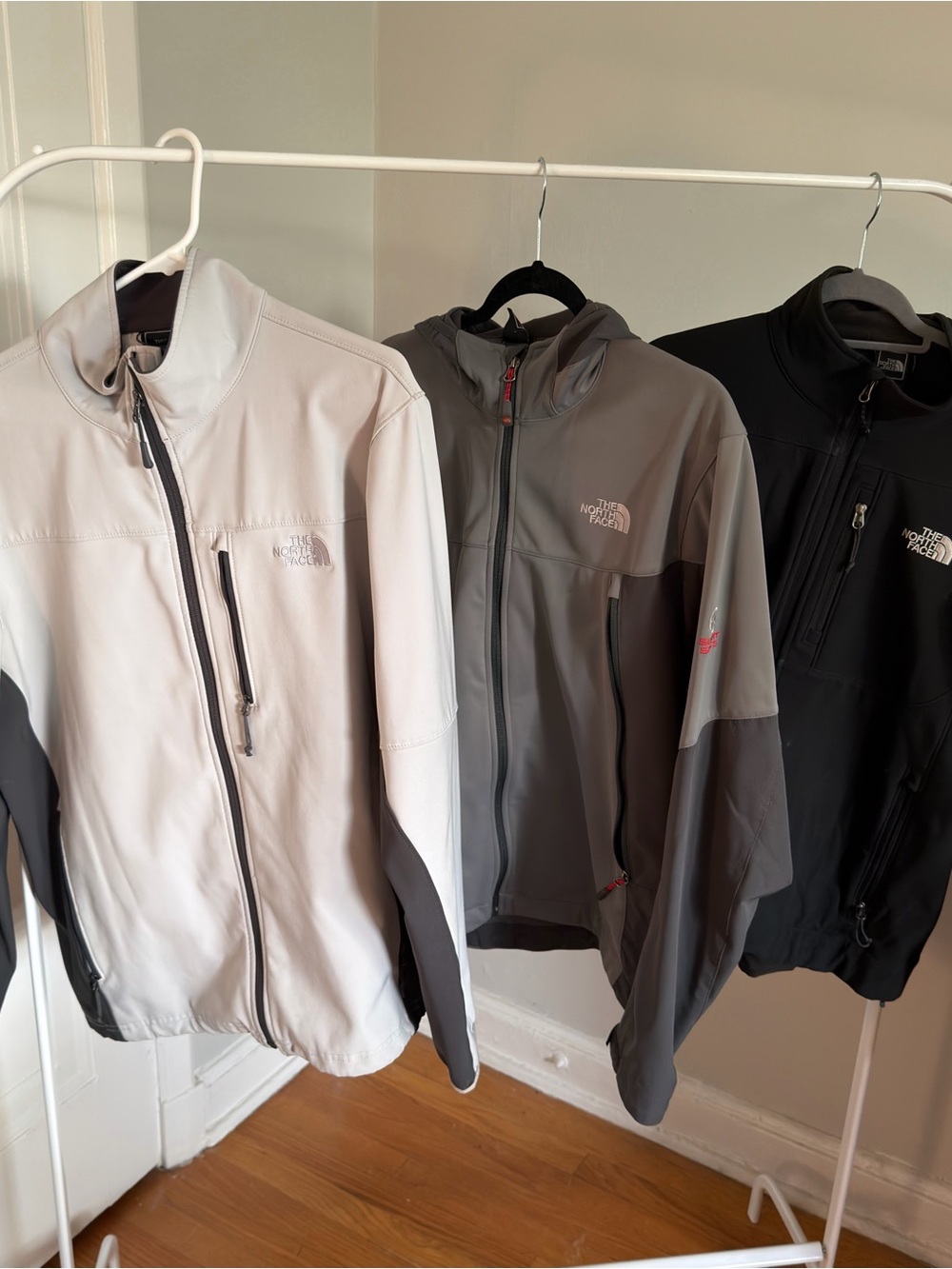 Bundle The North Face Men’s Softshell Jackets